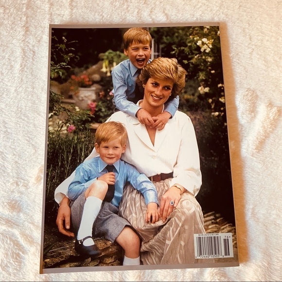 People Weekly Commemorative Edition - The Diana Years - Picture 2 of 4